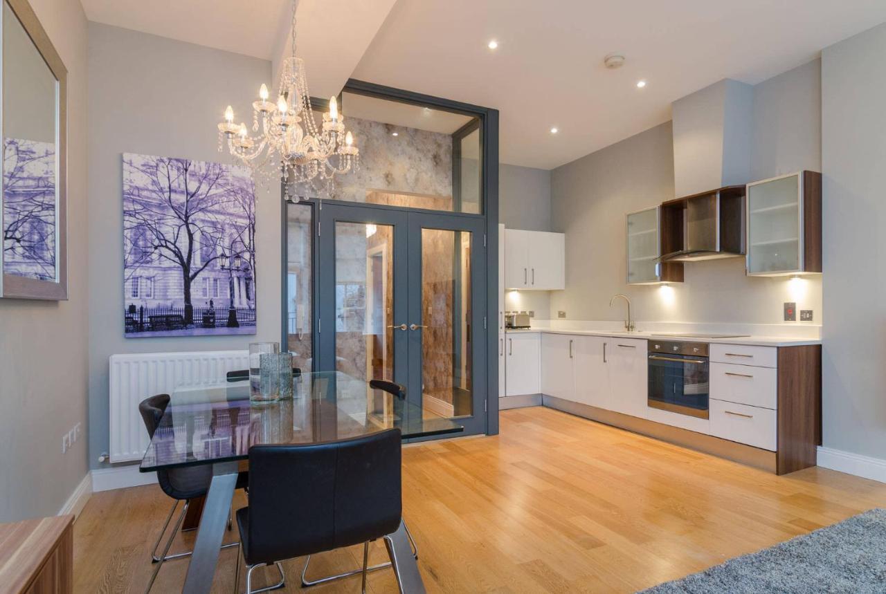 Fitzrovia Mansion Apartments In Belfast'S Cathedral Quarter ภายนอก รูปภาพ