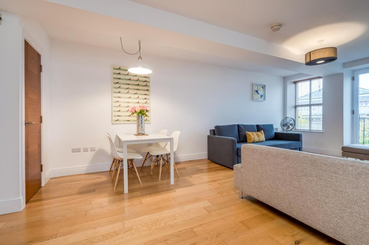Fitzrovia Mansion Apartments In Belfast'S Cathedral Quarter ภายนอก รูปภาพ
