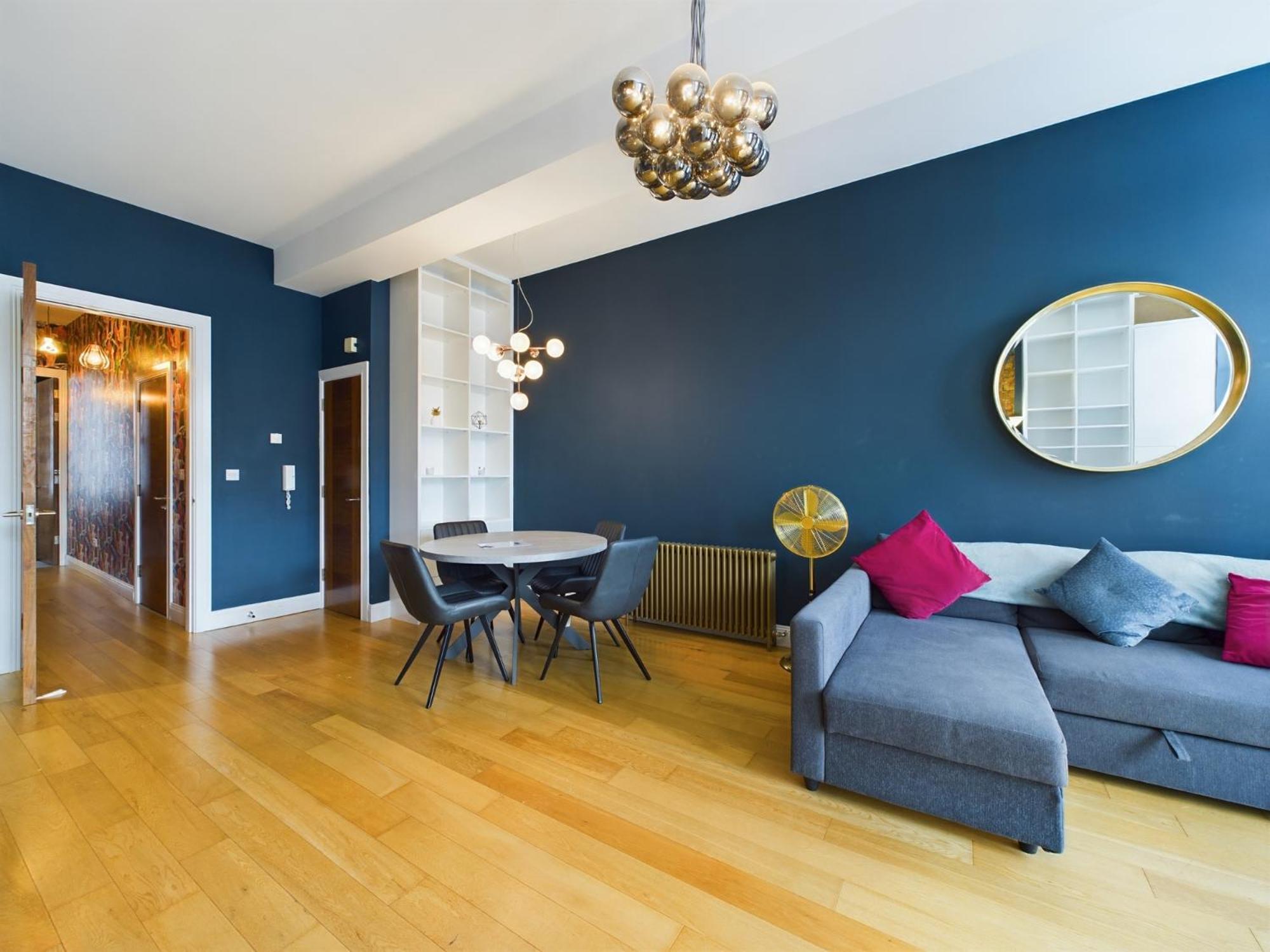 Fitzrovia Mansion Apartments In Belfast'S Cathedral Quarter ภายนอก รูปภาพ