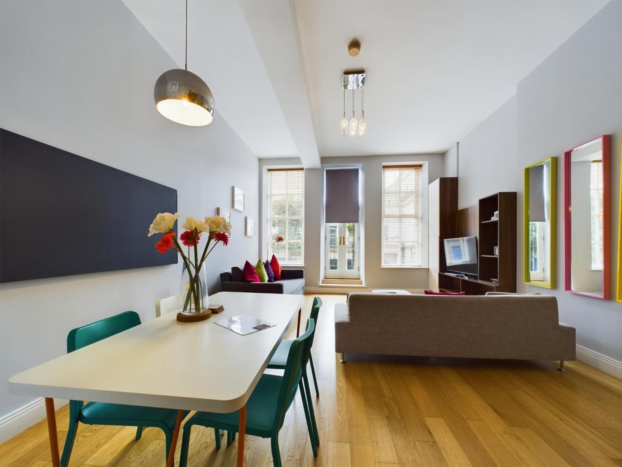 Fitzrovia Mansion Apartments In Belfast'S Cathedral Quarter ภายนอก รูปภาพ