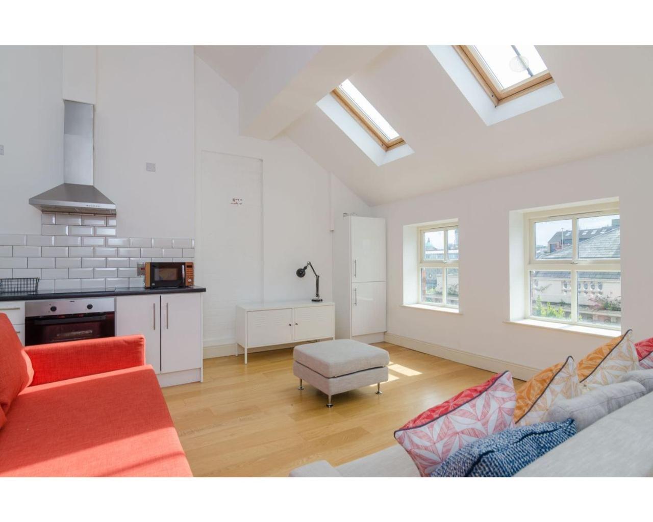 Fitzrovia Mansion Apartments In Belfast'S Cathedral Quarter ภายนอก รูปภาพ